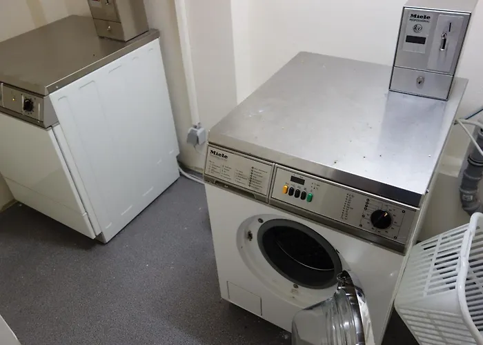 Apartment 4 - A63524 *